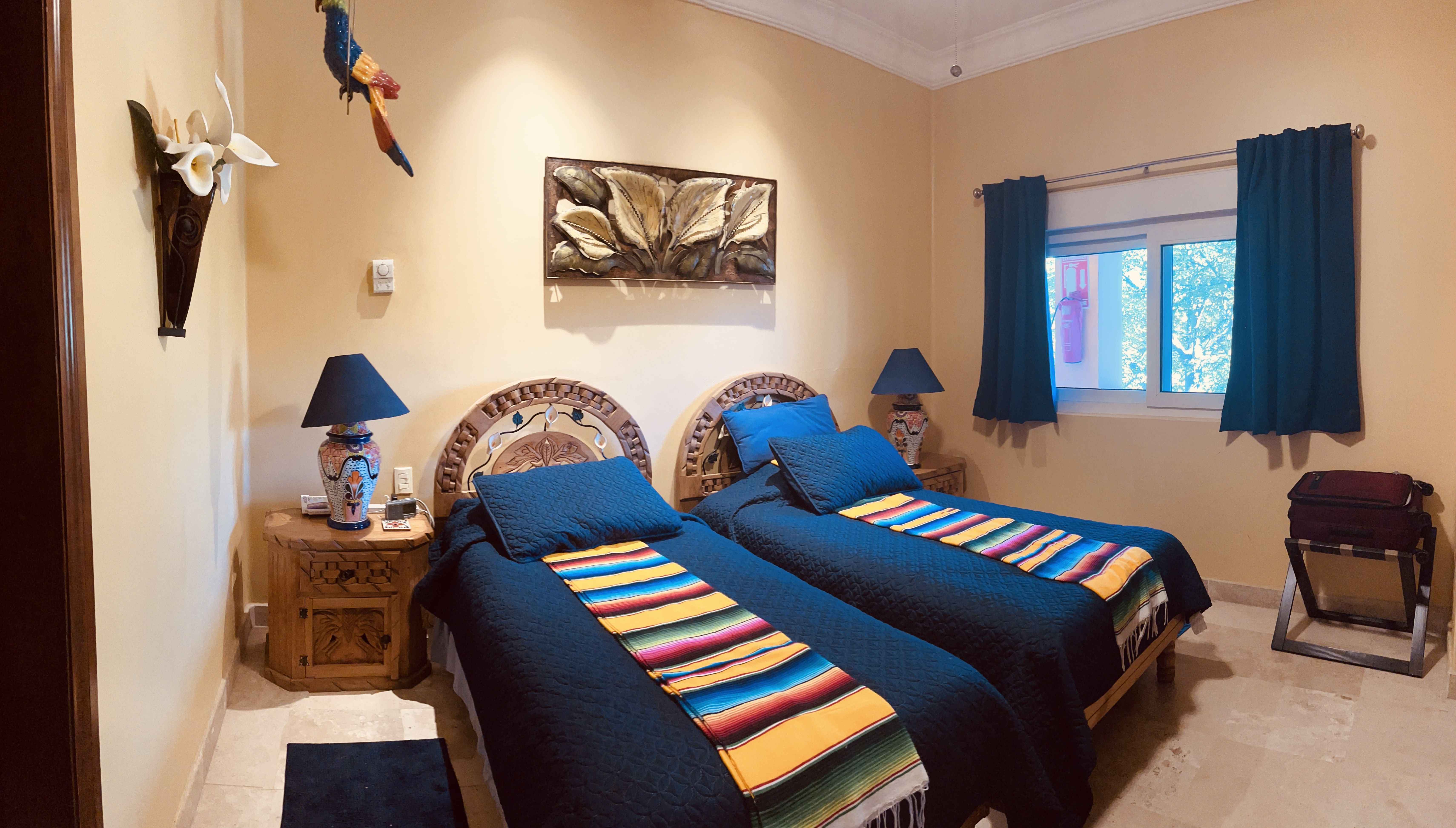 Guest bedroom with 2 twin sheets, mattress pads etc. are available.